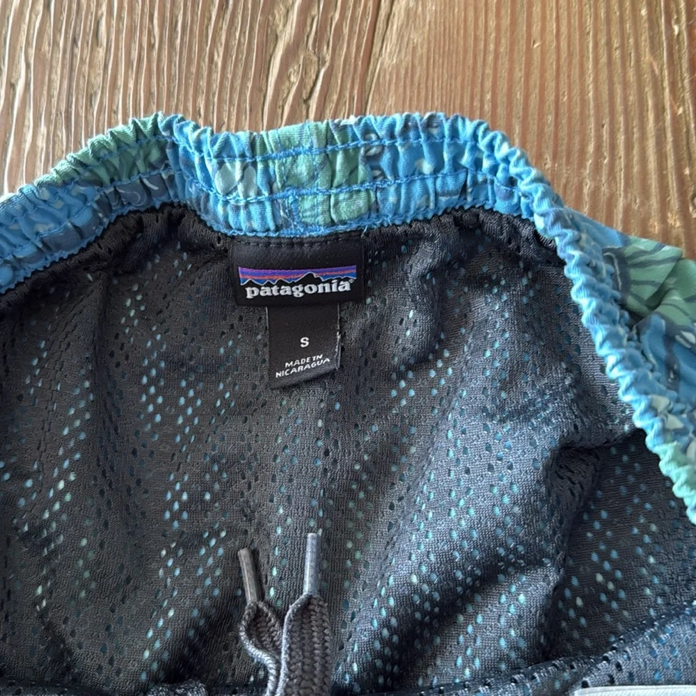 Patagonia Men's Baggies Shorts Hexy Fish Radar Blue small